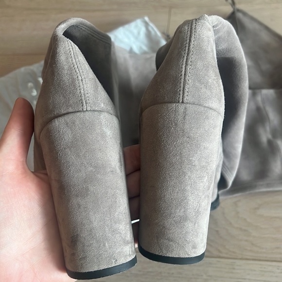 Stuart Weitzman
Highland Over-The-Knee Suede Boots - Picture 10 of 14